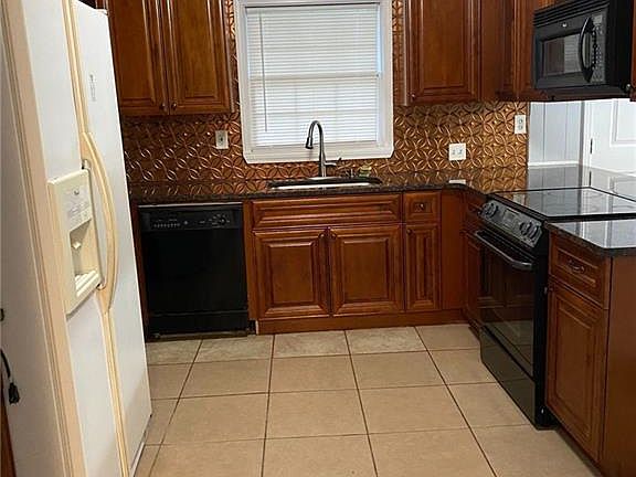 5th image of 139 Tuscany Cir
