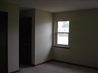 3rd image of 6986 Tulip Trail Dr