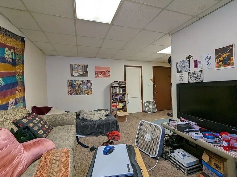 710 E 2nd St #97 — Photo 4