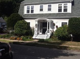 9 Thorndike St, Peabody, MA 01960