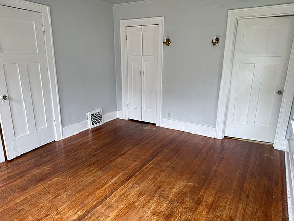 4th image of 3223 Jennings St