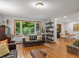 5 Wagon Wheel Rd, Andover, MA 01810