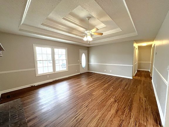 3rd image of 1306 Amberwood Cir