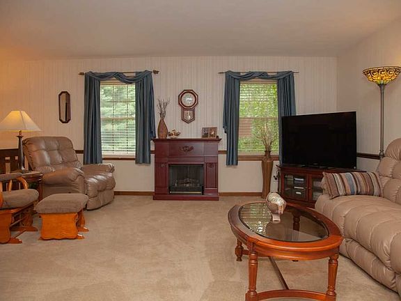 2nd image of 5721 Saint Catherine Ct