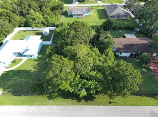 462 Joy Haven Dr, Sebastian, FL 32958