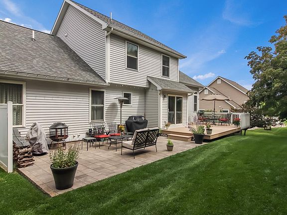 5th image of 4364 Stoneridge Dr
