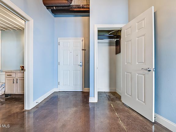 3rd image of 745 Washington St APT 601