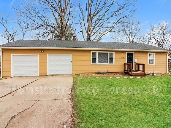 2nd image of 11411 Applewood Dr