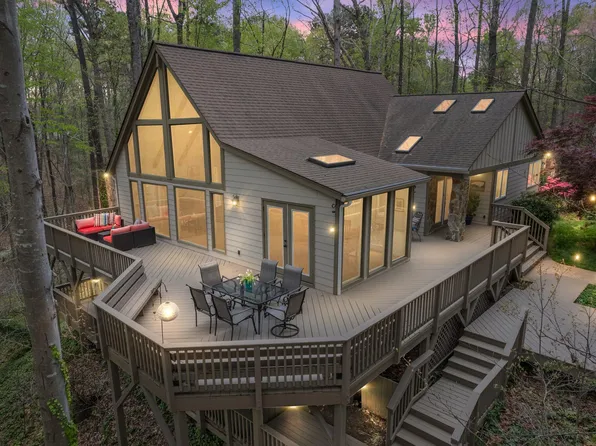 109 Barcliff Ter, Cary, NC 27518