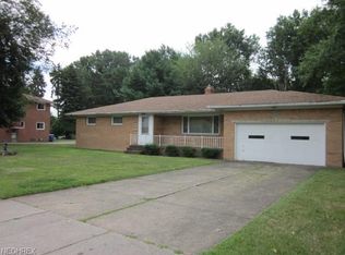1721 Carlton Rd, Parma, OH 44134