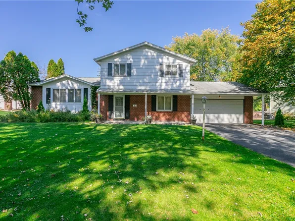 5 Sudbury Dr, Rochester, NY 14624