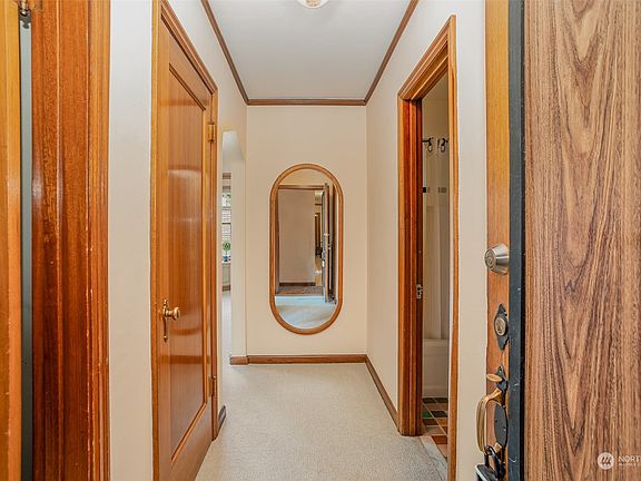 4th image of 400 Boylston Avenue E #304