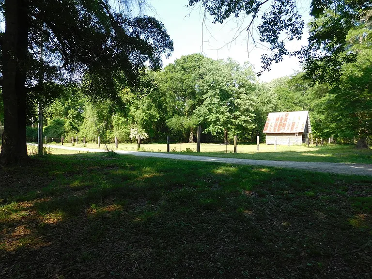 900 Loftin Farm Rd — Photo 5