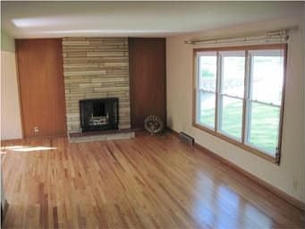 5th image of 550 Jefferson Cir