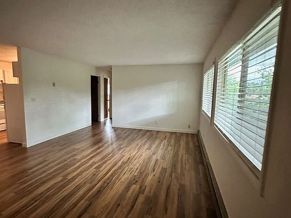 4th image of 509 N Black Ave #5