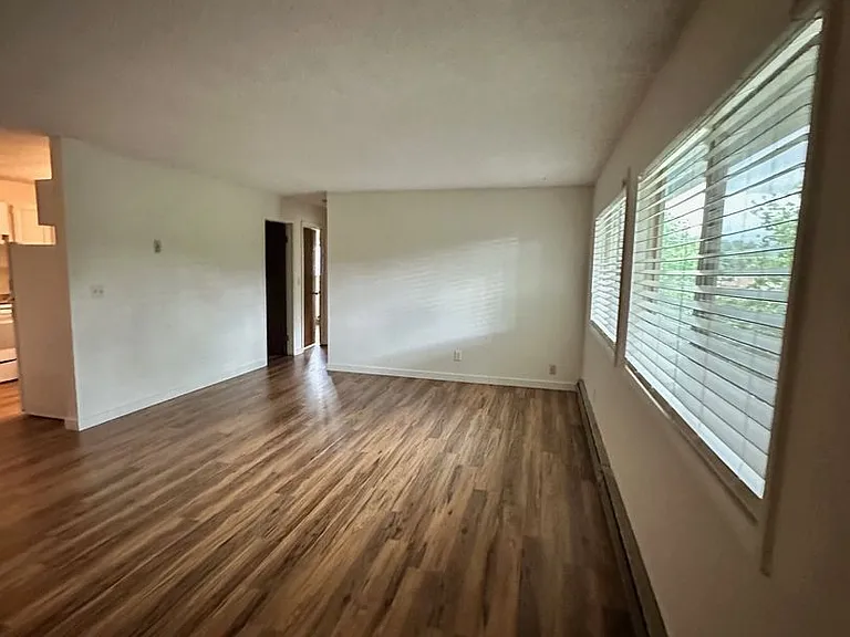 509 N Black Ave #1-8 — Photo 11
