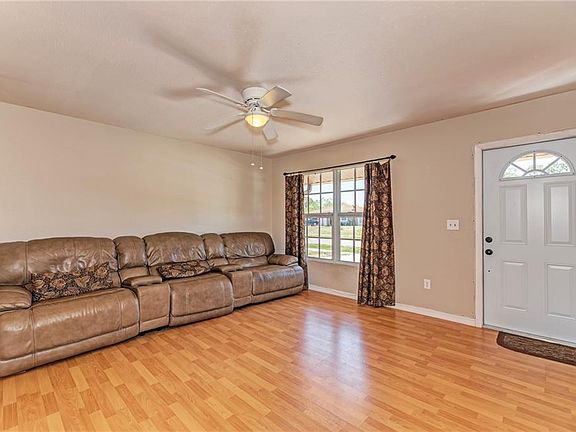 2nd image of 3485 Avanti Cir