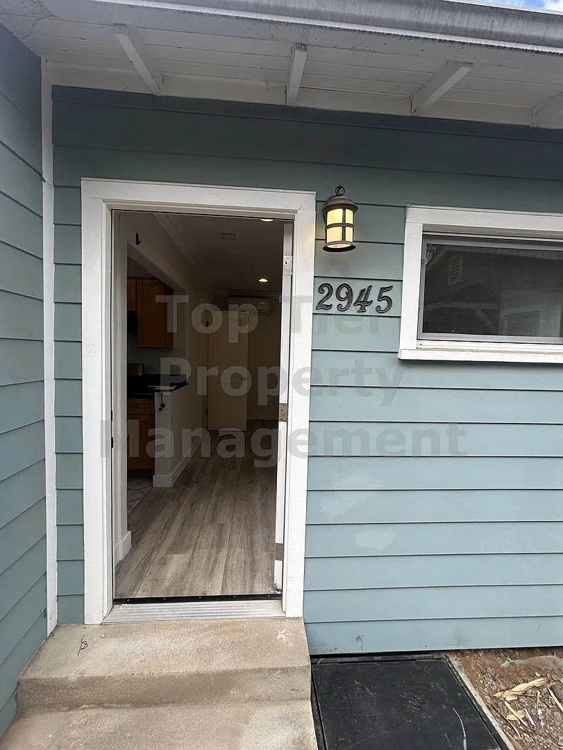 Charming Studio Cottage in South Park - Available 08/31 — Photo 1