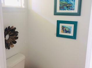 567 Kawailoa Rd APT A, Kailua, HI 96734