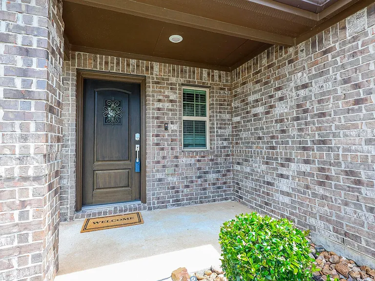 9858 Copper Ranch Trl — Photo 2