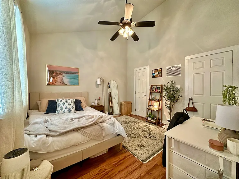 218 Gurley Ln — Photo 7