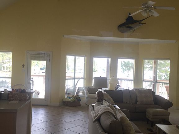 4th image of 302 Conde Ave