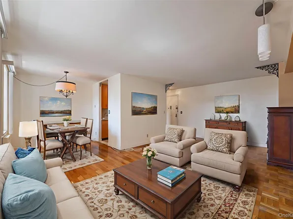 1304 Midland Avenue #C20, Yonkers, NY 10704