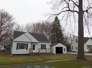 1526 Blueberry Ln, Flint, MI 48507