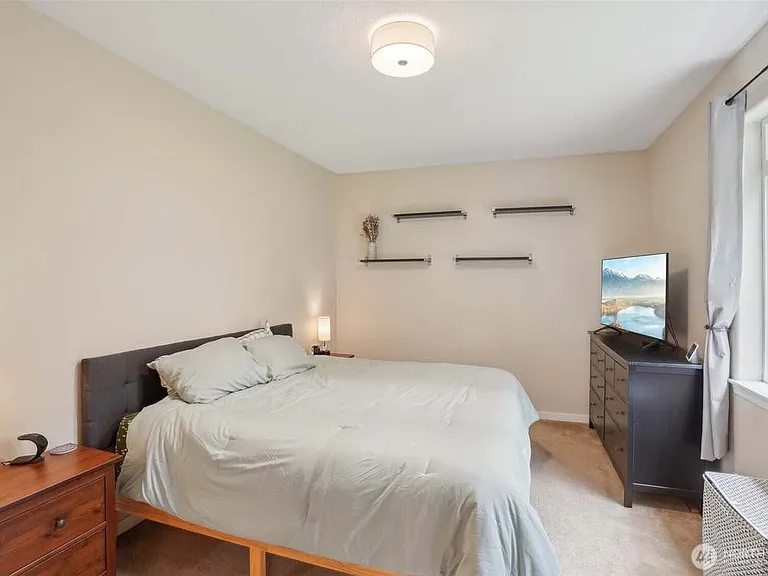 9409 NE 41st Ave — Photo 15