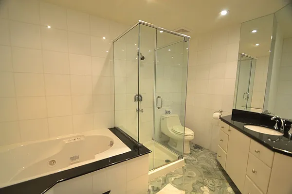 Rented by Smart City Real Estate LLC | media 21