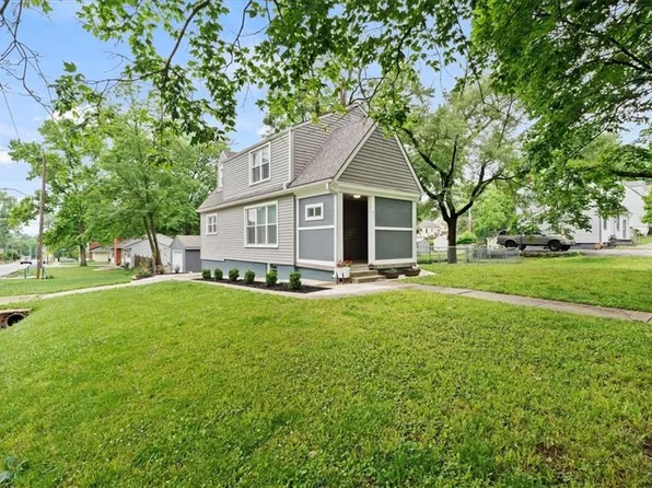 641 NE 43rd Ter, Kansas City, MO 64116