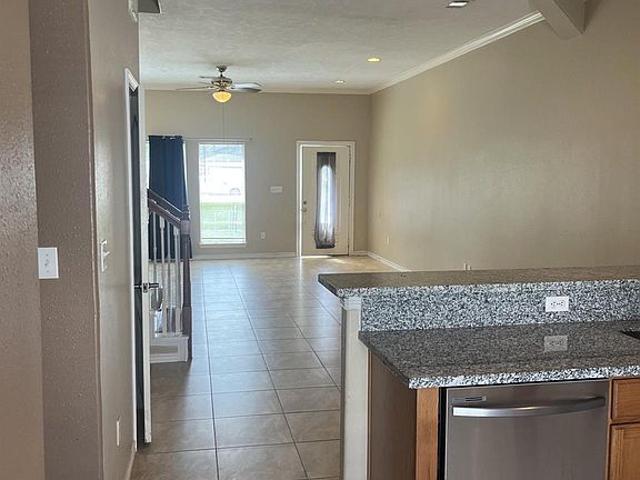 4th image of 4227 Benard Ct