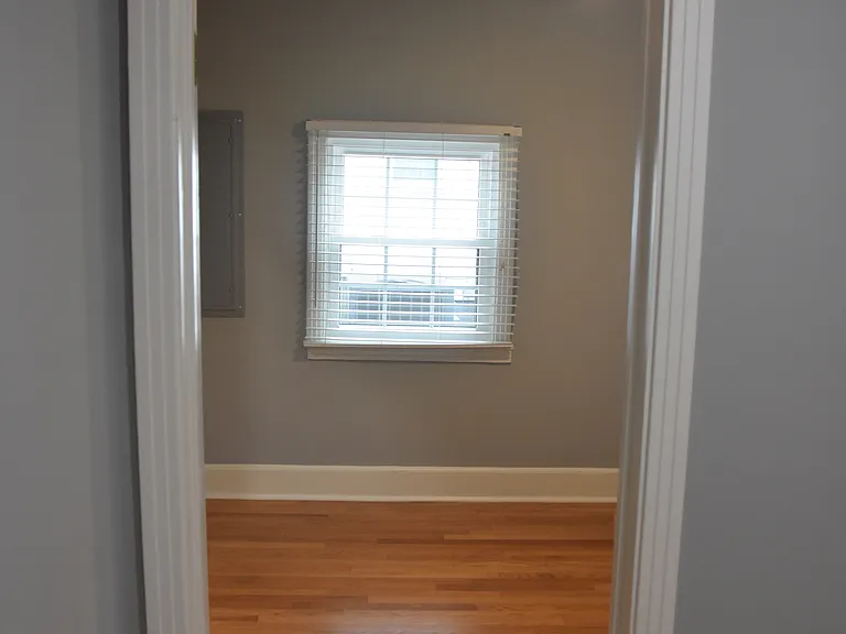 1919 Vanderbilt Cir SW — Photo 6