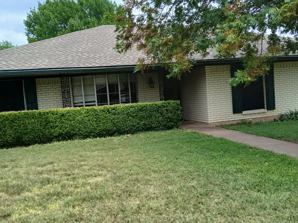 1512 Meadow Ln, Midlothian, TX 76065