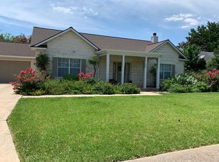 102 Park Pl, Boerne, TX 78006