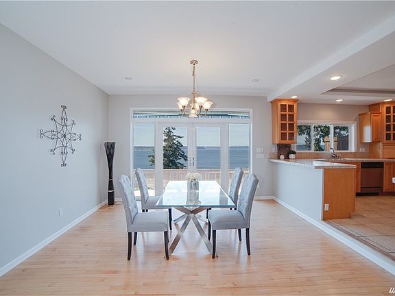 4th image of 6116 Madrona Dr NE