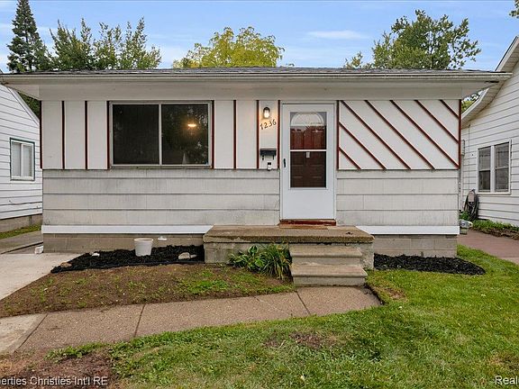 2nd image of 7236 Meadow Ave