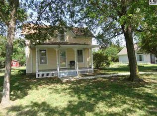 1200 E 1st St, McPherson, KS 67460