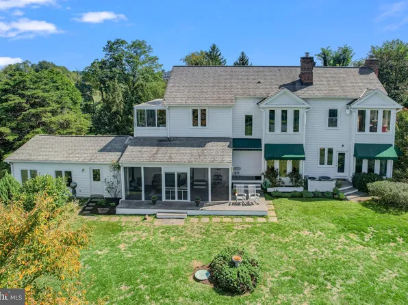14803 Purcellville Rd, Purcellville, VA 20132