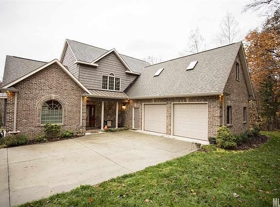 3rd image of 2896 Dogwood St