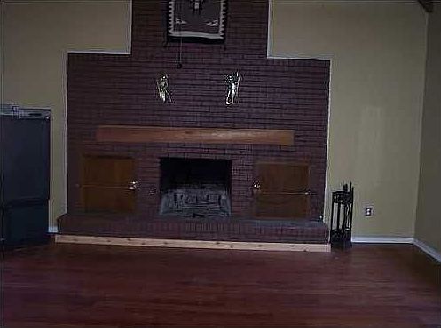 3rd image of 255 Bay Park Dr