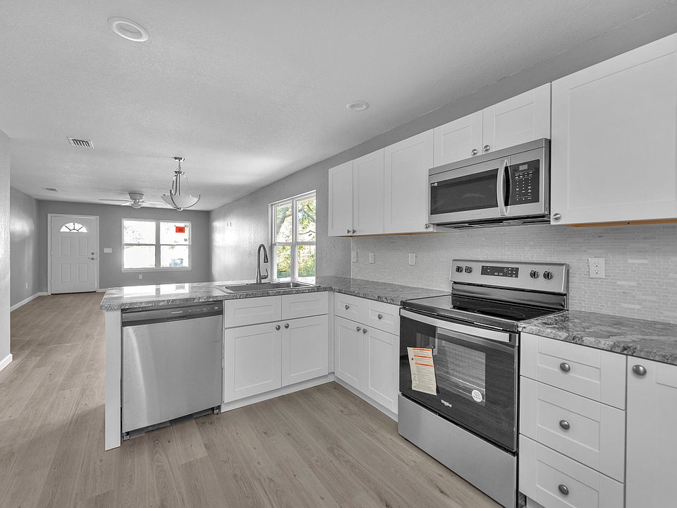 215 Averitt Pl, Crestview, FL 32539 MLS 915679 Zillow