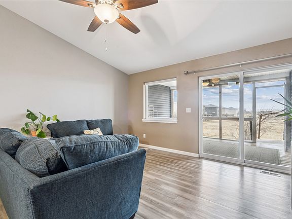5th image of 3001 Sherwood Dr
