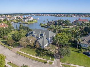 1618 Shore Line Dr, Seabrook, TX 77586