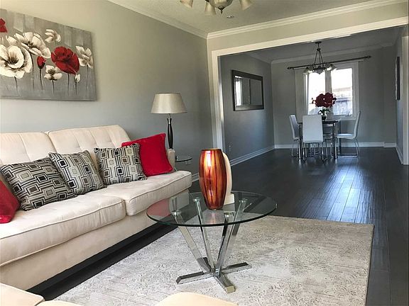 4th image of 40 Carlingwood Ct