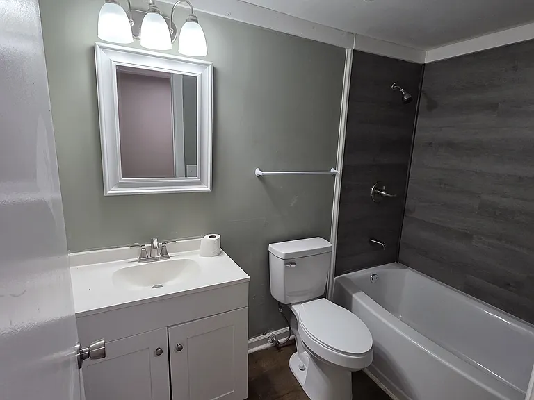 2424 Tinnell Ct #2424 — Photo 8