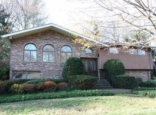 27 Brook Way, Demarest, NJ 07627