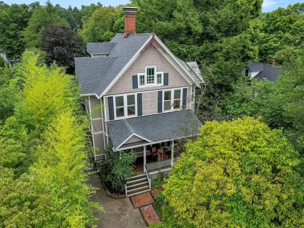 332 W Elm St, Granville, OH 43023