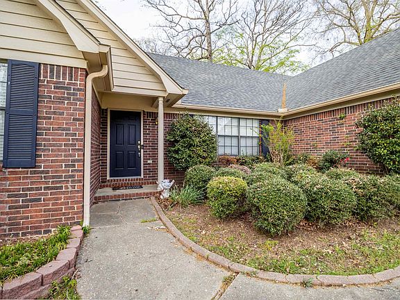 2nd image of 2314 Raintree Dr