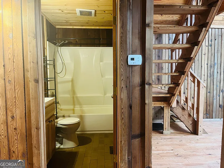 364 Grayson Trl — Photo 10